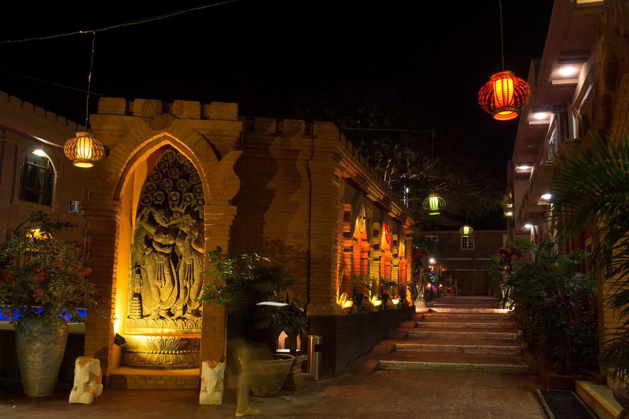 Hotel Sincere Smile Bagan New Bagan Dış mekan fotoğraf